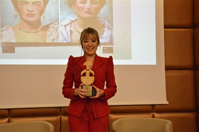 2019 Antalya Yılın Kadını Ödülü Aylin Ayaz Yılmaz
